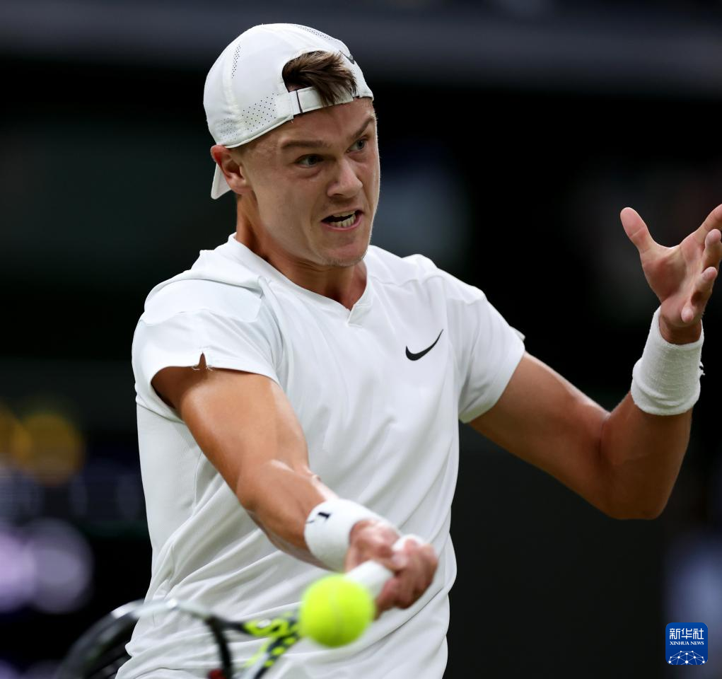 持球推进与 持球推进与