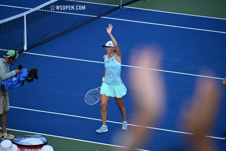 亚是西班牙 亚是西班牙