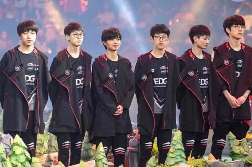 中国男篮擒 中国男篮擒